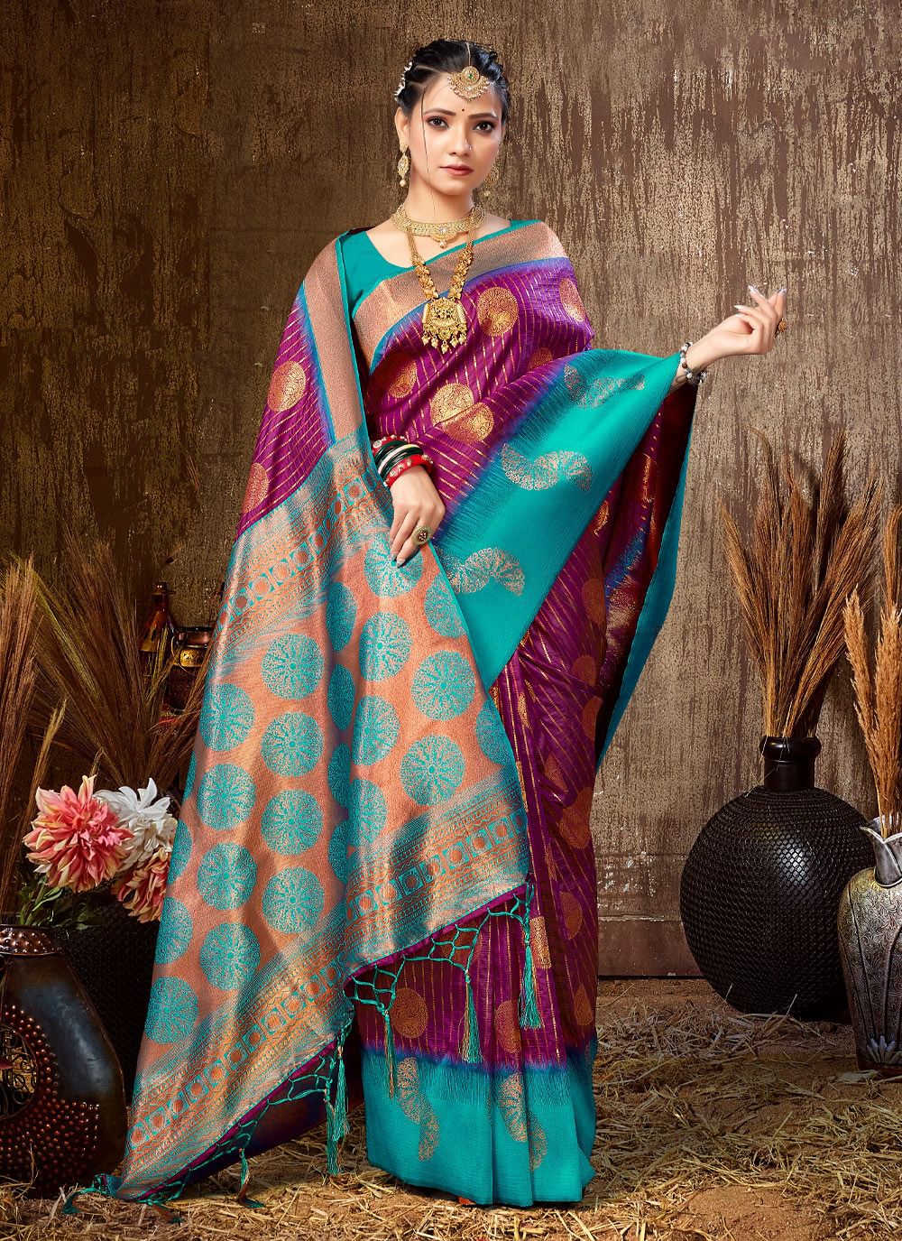 Silk Saree With Designer Blouse At Wholesale Rate