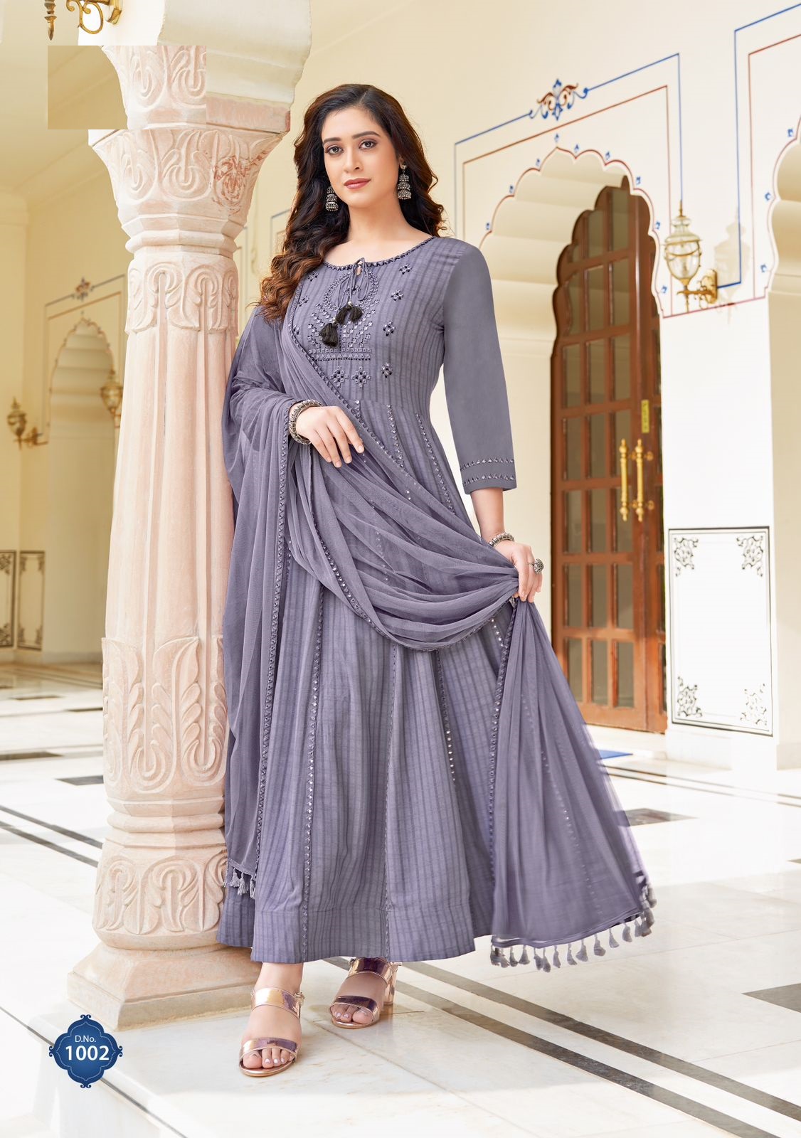 Fancy Viscose Weaving with Embroidery and Handwork and pure net dupatta Kurtis