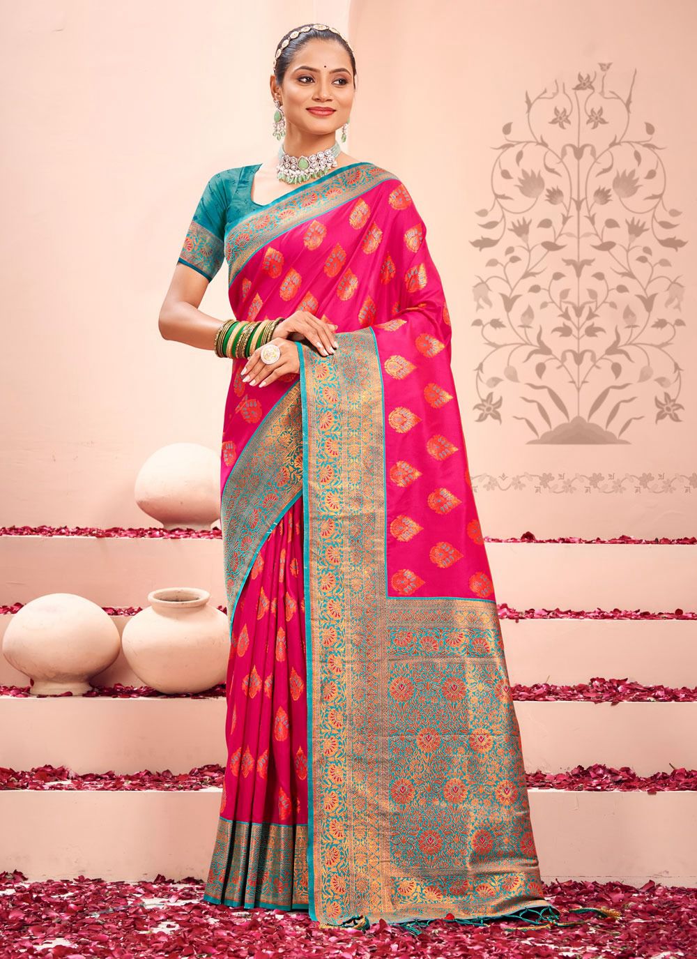 Beautiful Kanjivaram Silk sari with blouse for online sale
