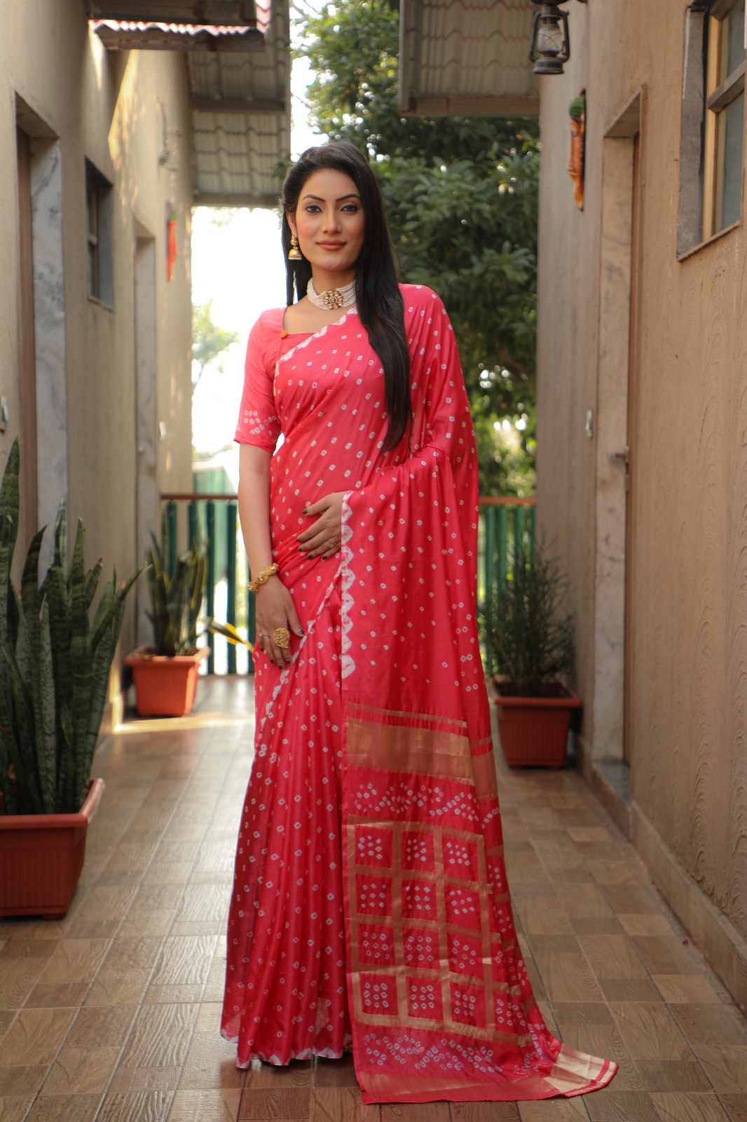 Online Sale of Beautiful Pure Bandhej Silk Sari with Rich Pallu and Zari Weaving for women