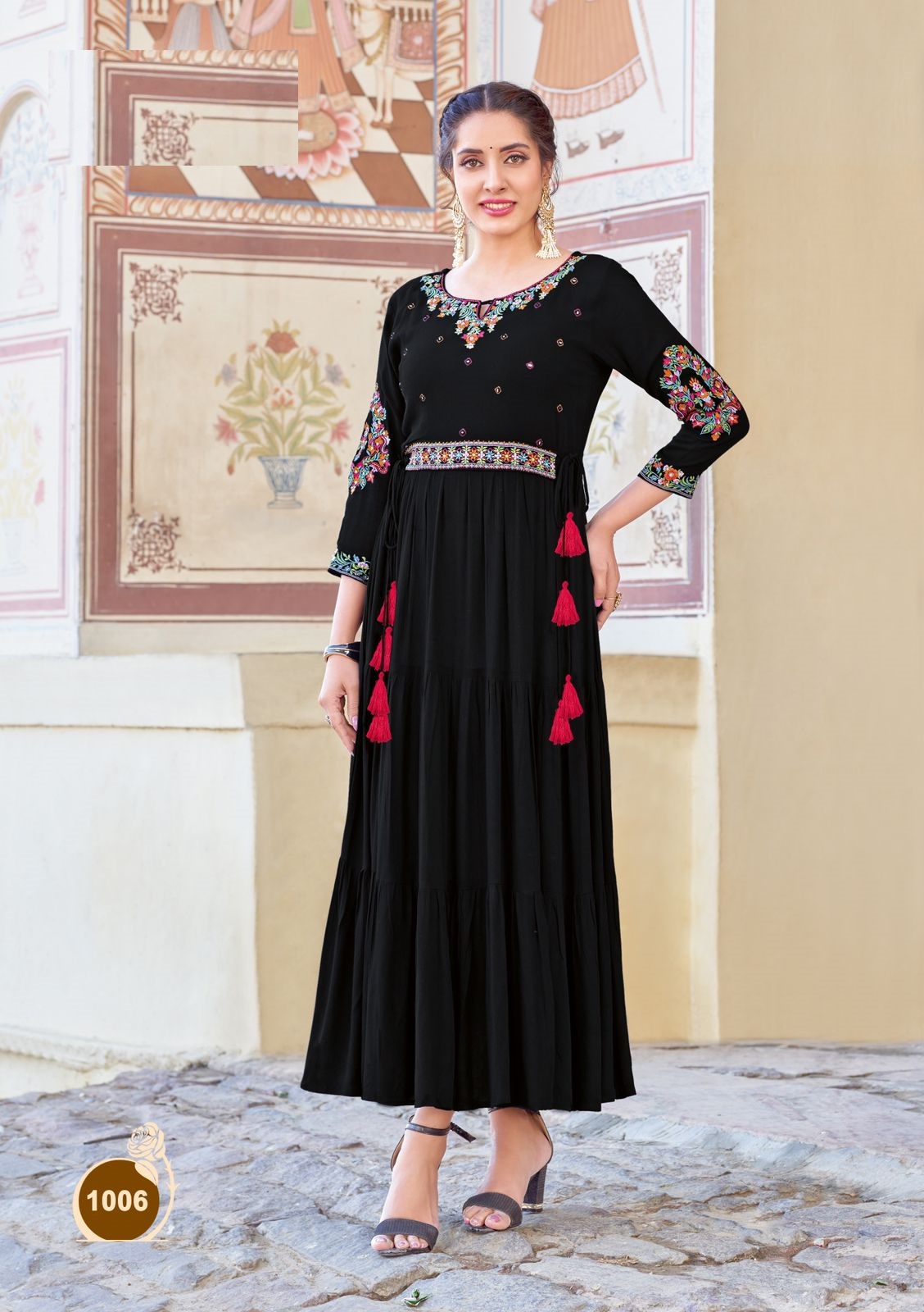 Rayon Wrinkle with Half Soft Cotton and Embroidery and Handwork kurti set for women