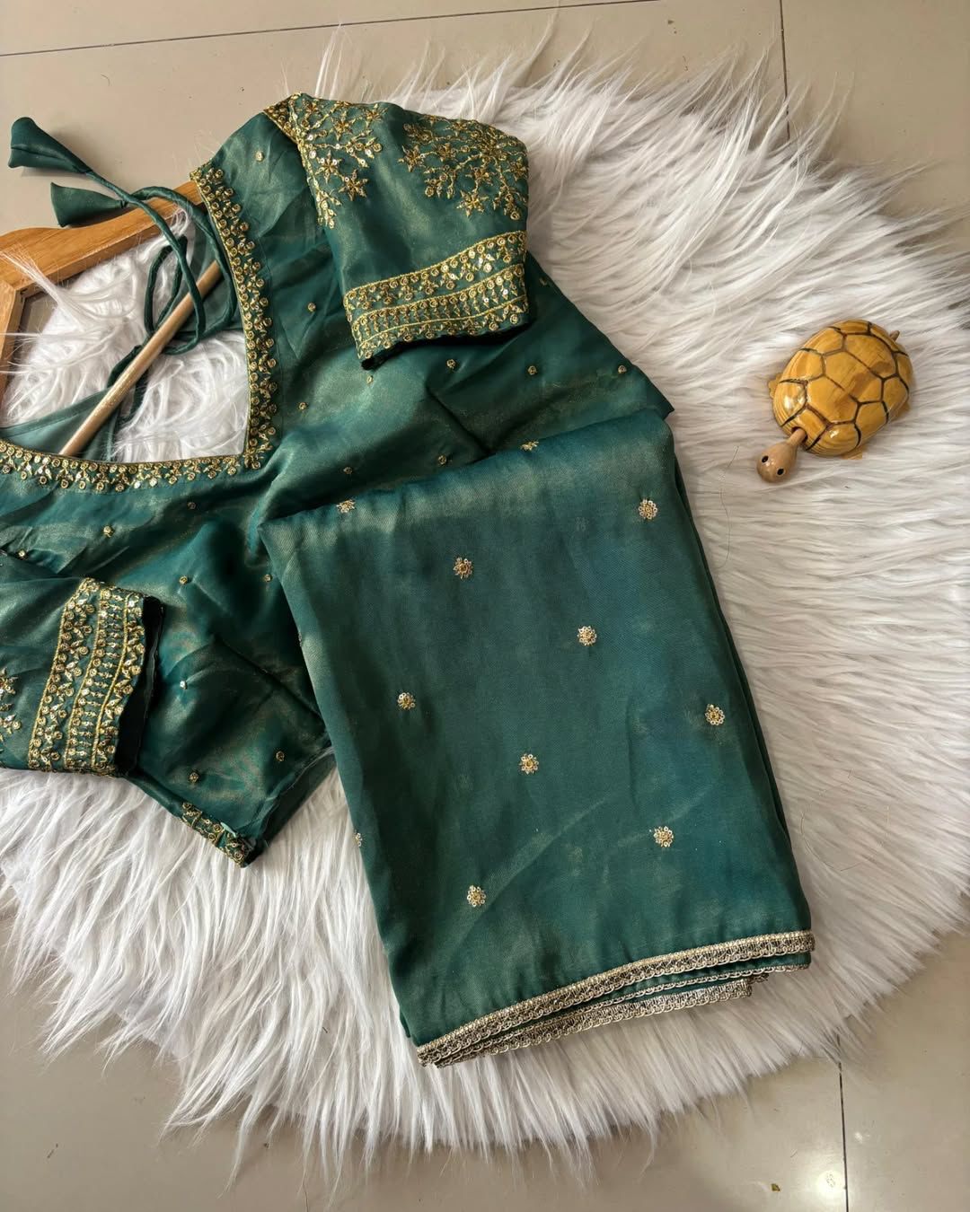 Super Rich Cosmos Tissue Soft Saree