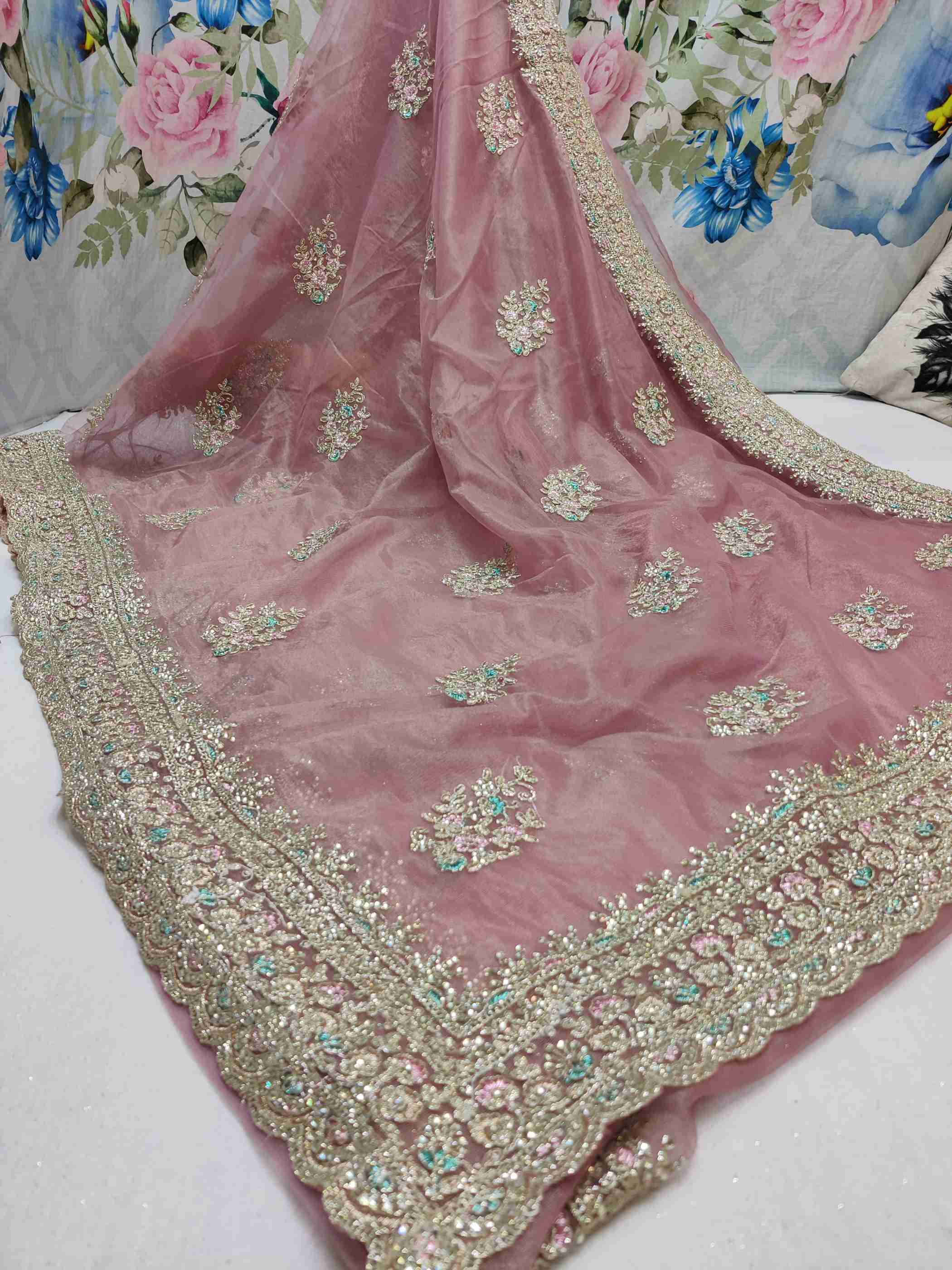 SEQUENCE CODING JARI BUTTA AND BORDER ON SOFT NET SAREE