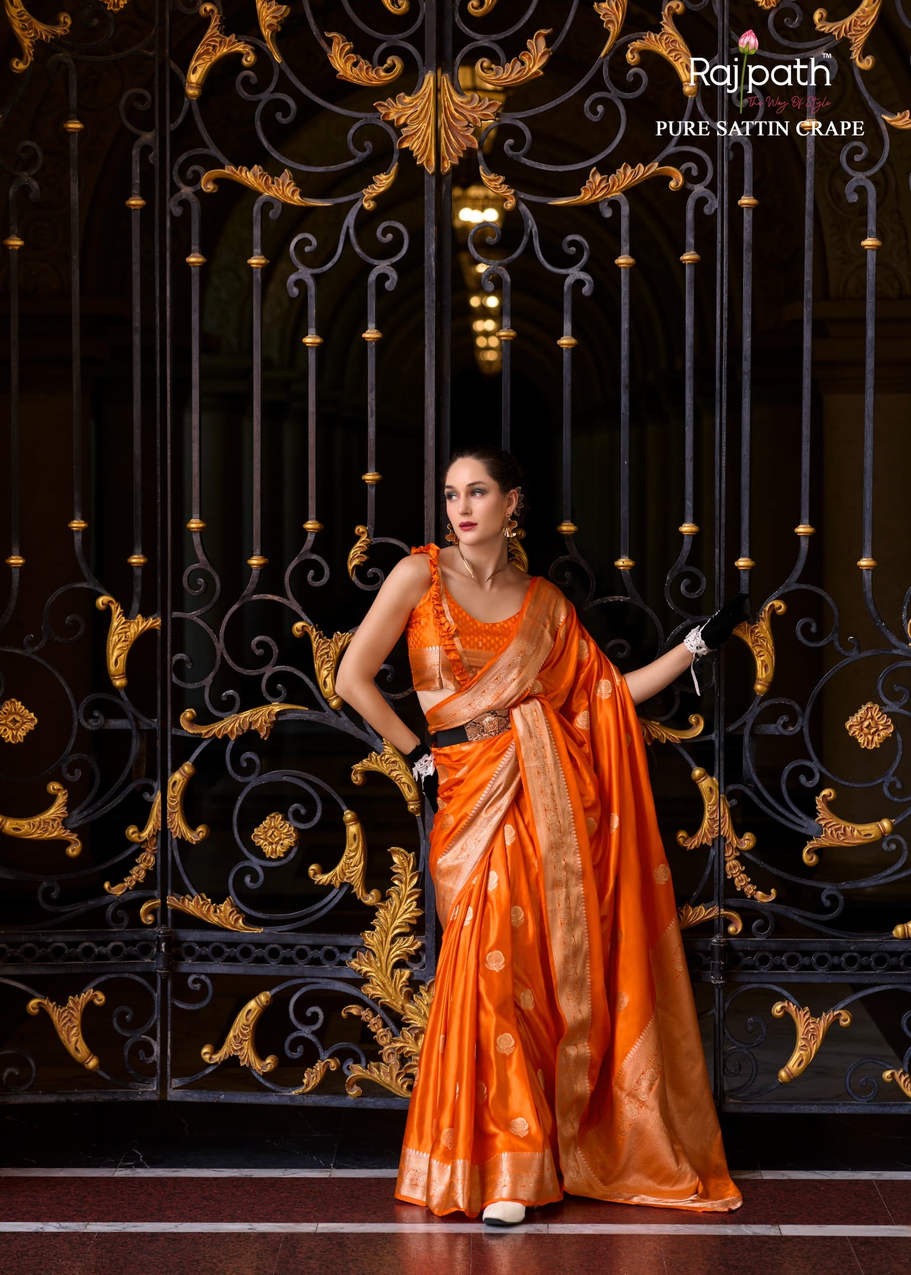 Sattin Mungha silk Beautiful Weaving Saree