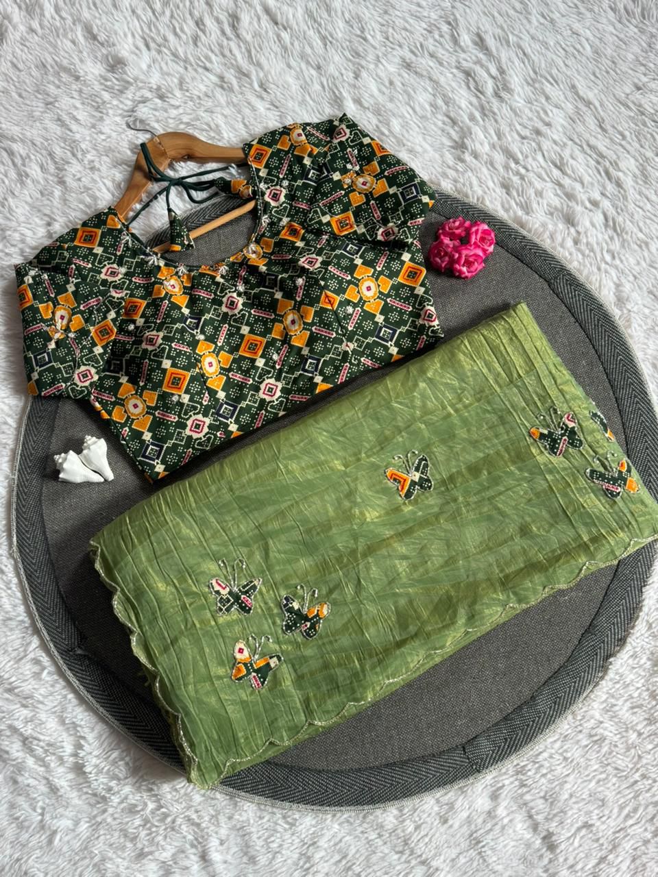 *SUPER HIT PATOLA BY HANDWORK*  SUPER RICH GOLD CRUSH SOFT TWO TONE FABRIC   ALONG WITH PATOLA HANDWORK CUTDANA BUTTERFLY BUTTA AND RICH PALLU BUTTERFLY PATOLA BUTTA   ATTACHED PATOLA FOIL PRINT 0.90 MTR WITH HANDWORK NECK AND SLEEV CUTDANA WORK   WEIGTH 