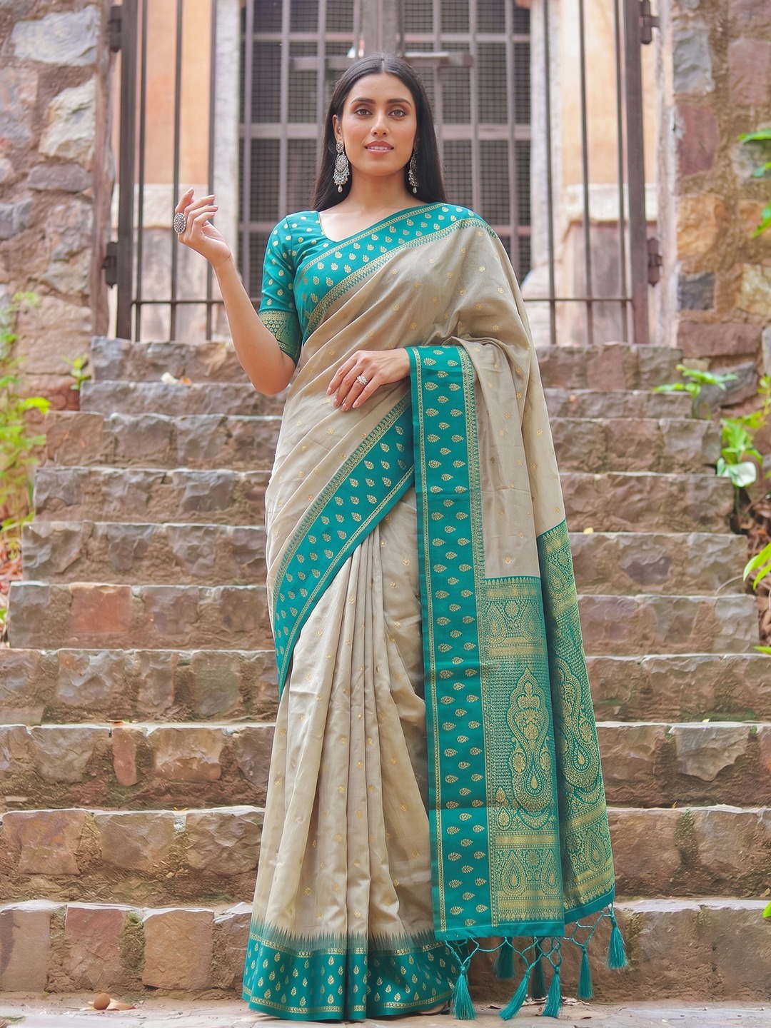  Cotton Fbric Beautiful Weving Saree