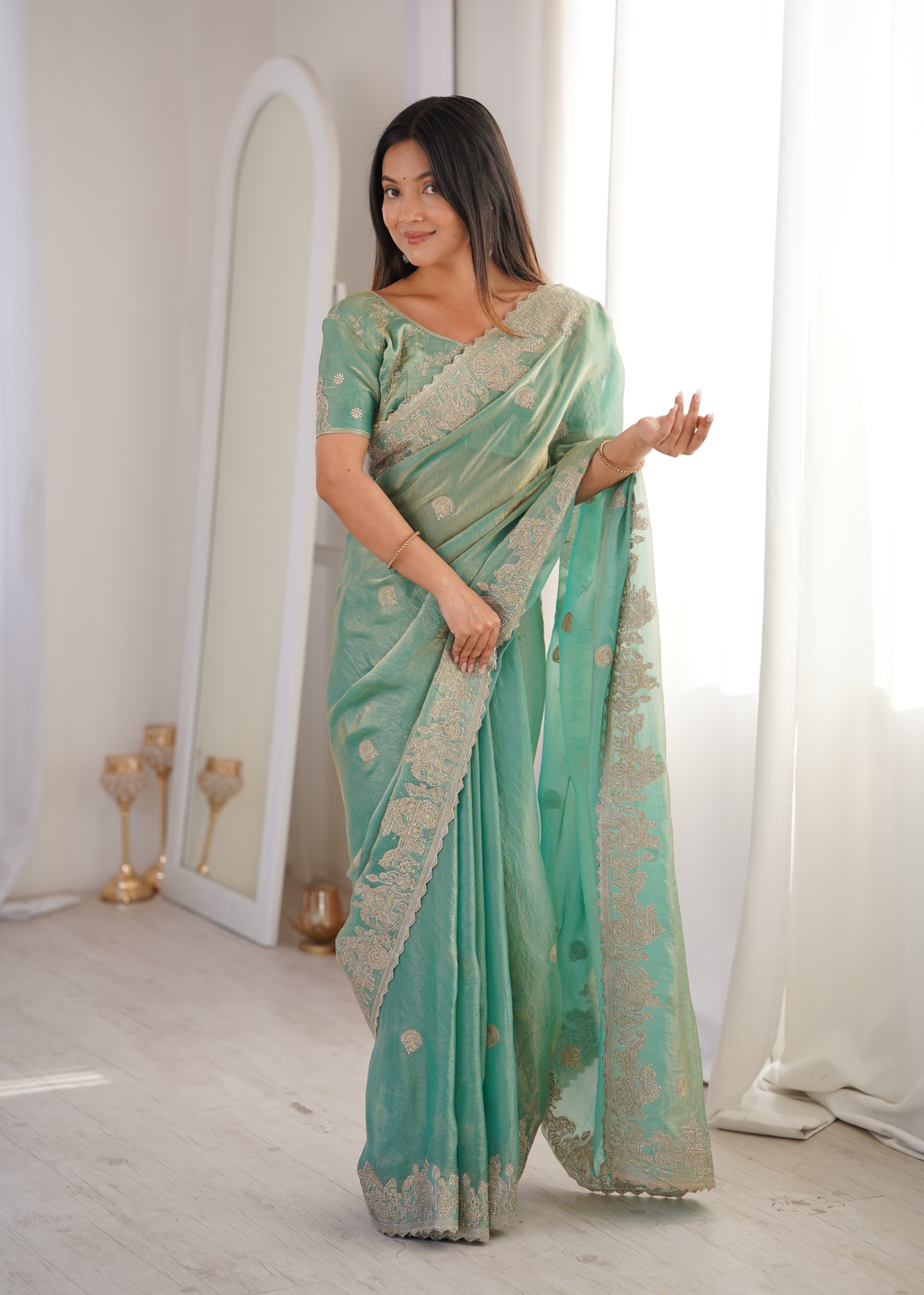 Fendy Crush With Zari Embroidered & Hotfix work Saree